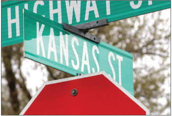 Kansas Street Paved,  Horicon Residents Rejoice